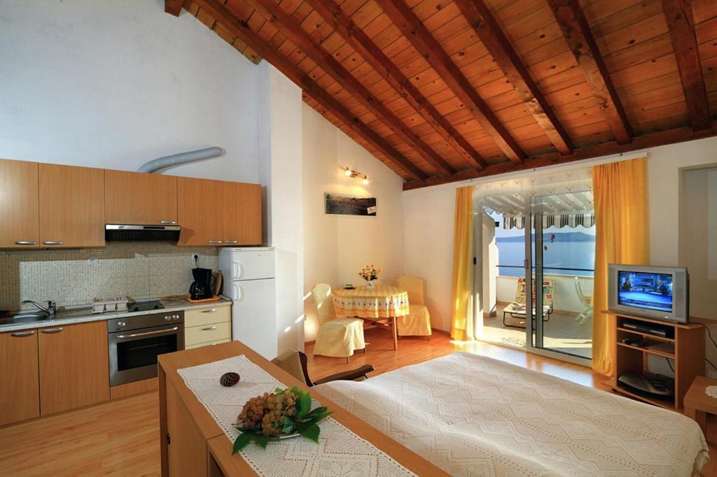 Studio Apartment In Pisak With Seaview, Terrace, Air Condition, Wifi エクステリア 写真
